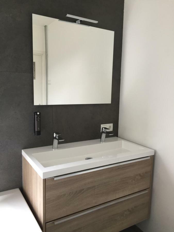 Bed And Breakfast Loft24 Heerlen Bagian luar foto
