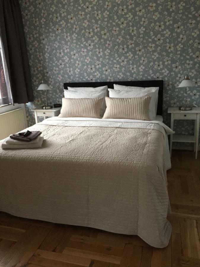 Bed And Breakfast Loft24 Heerlen Bagian luar foto