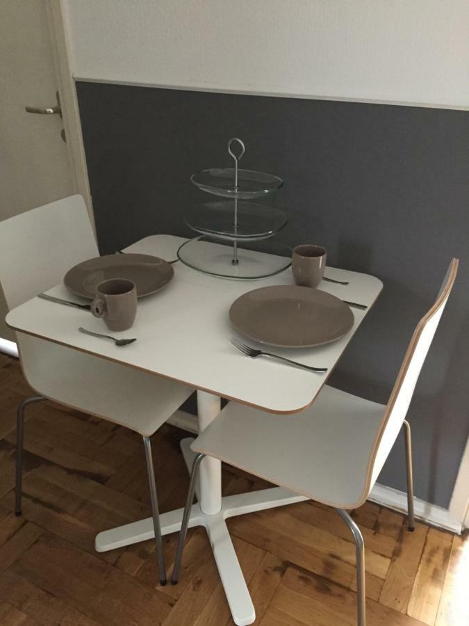 Bed And Breakfast Loft24 Heerlen Bagian luar foto